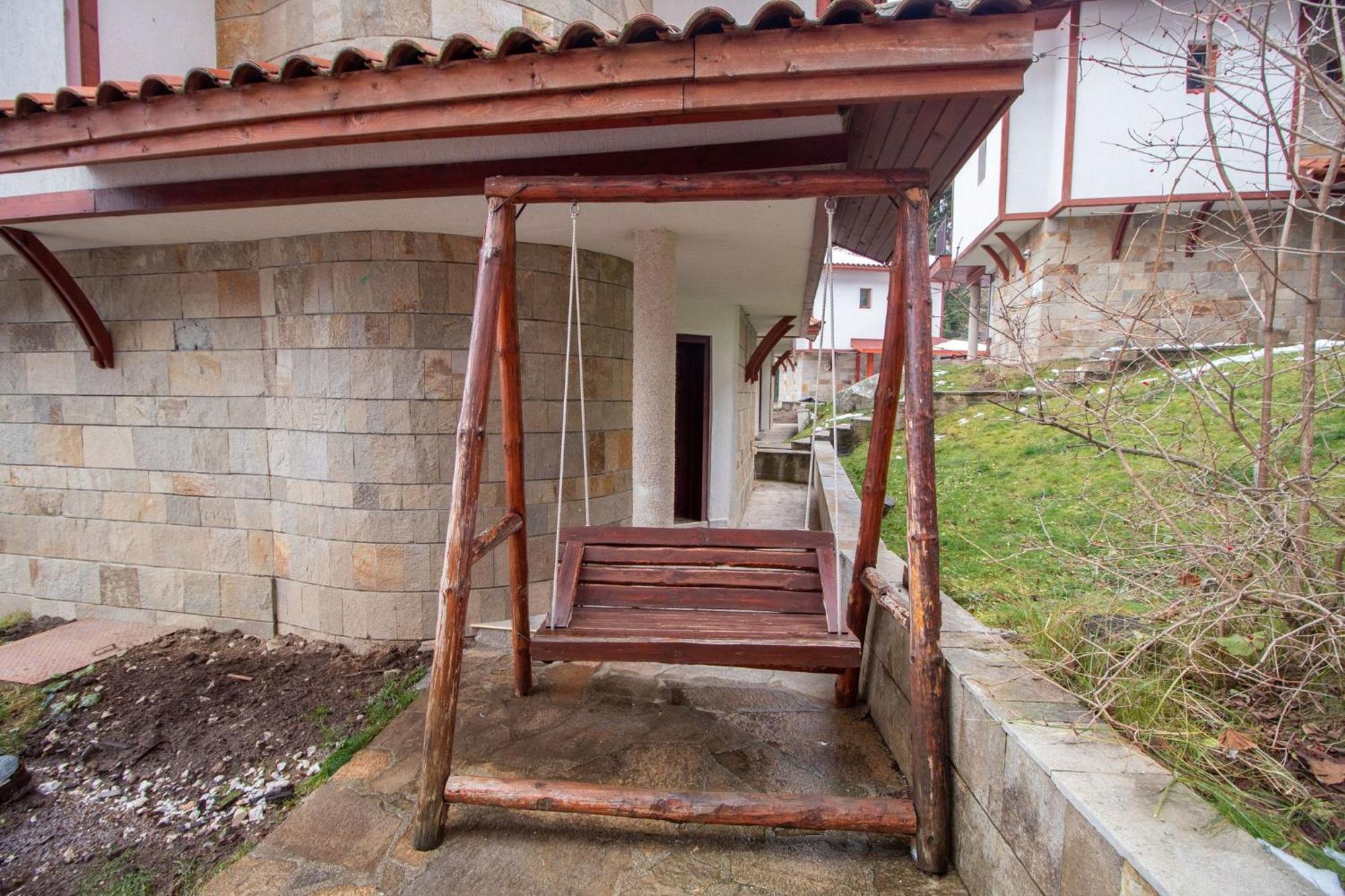 Ski Chalets At Pamporovo - An Affordable Village Holiday For Families Or Groups Экстерьер фото
